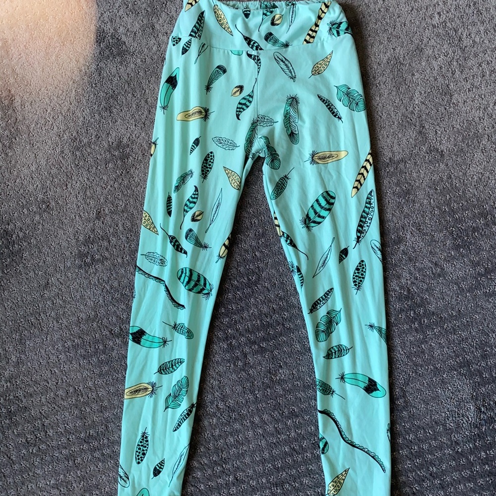 Beautiful LuLaRoe leggings!